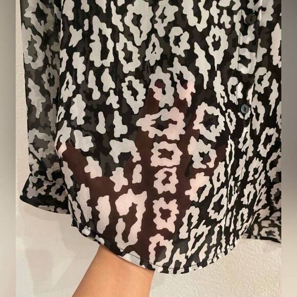 The Kooples Animal Print Leopard Semi-Sheer Chiffon Button Down Blouse Sz 0 - Picture 9 of 10